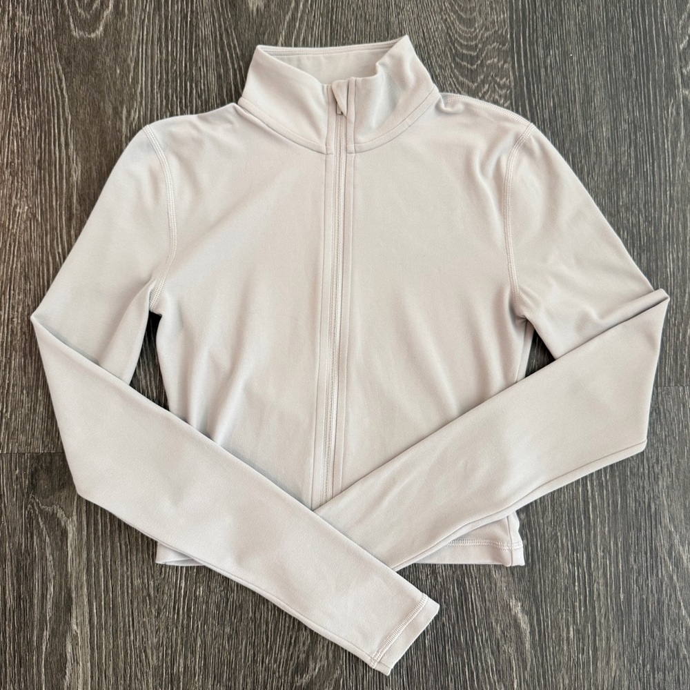 Aritzia Golden Butter Ashen 3-Piece Set - Picture 7 of 12